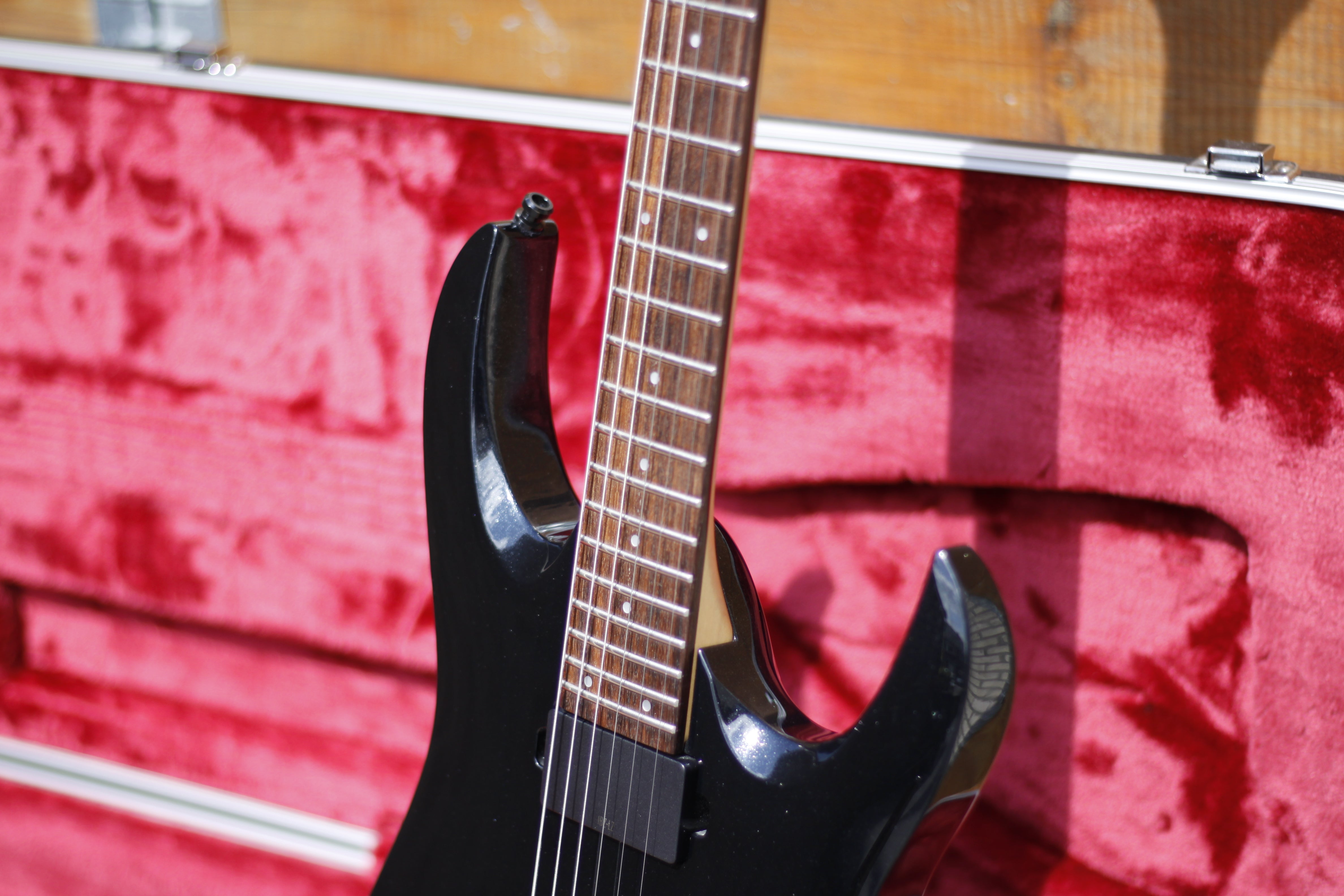 Ibanez RGA220Z CYB Prestige Crystal Black